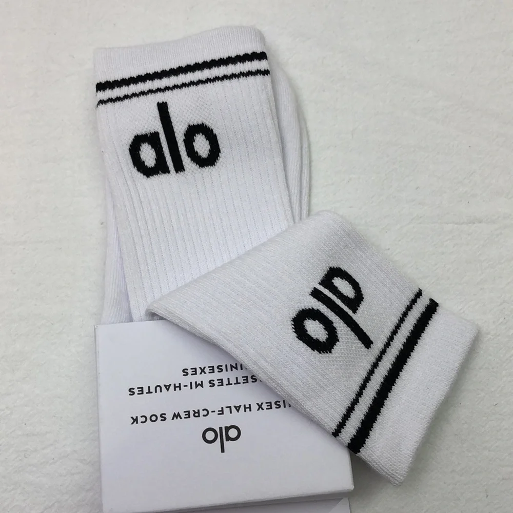 🎆HOT🎆 ALO Yoga Socks 2 Pairs - Picture 5 of 6